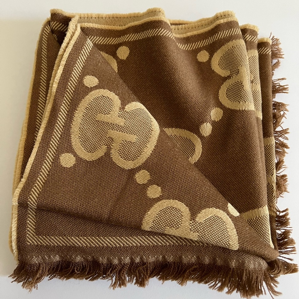 Gucci Gg Wool Jacquard Scarf Classic Beige Brown Silk Blend